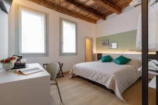 La Piazza - 8