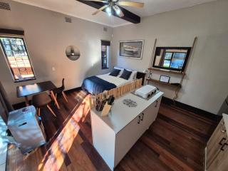 Bachelor apartment - Pretoria - 6