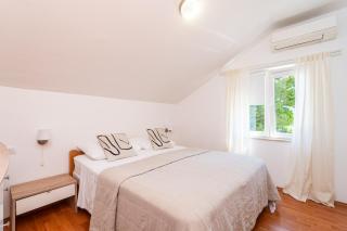 Apartment Majer - Mokošica - 0