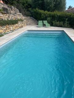 Hauteurs de Toulon : Charmant studio piscine - Toulon - 8