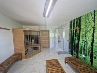 Linden Retreat Apartments with Sauna - - 2