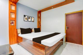 OYO Annapurna Restaurant & Hotel - 3