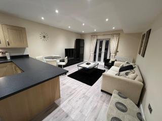 2 Bedroom Deluxe Apartment Derby - Derby - 6