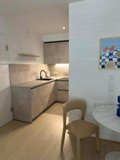 Schöne 2 Zimmer Wohnung mit Balkon im 5 Bezirk - Vienna - 7