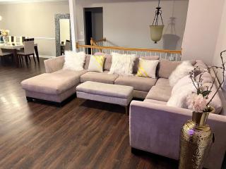 The Plush Retreat Marietta With Soaker Tub Walk In Closet - Marietta - 3