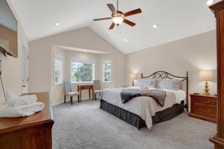 Moonrise Lodge - A Large Vacation Home in Mariposa - Mariposa - 3