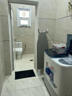 فيلا اتين خمس غرف وصالة - 4