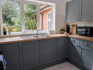 Spacious 3 bedroom Bungalow for families and contractors - close to Skegness - 1