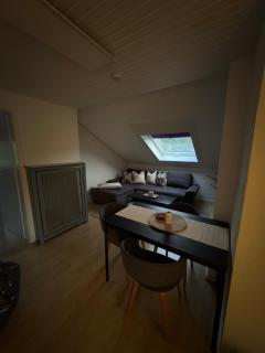 Ruhige 60qm Wohnung mit Self Check In und Terrasse - 8