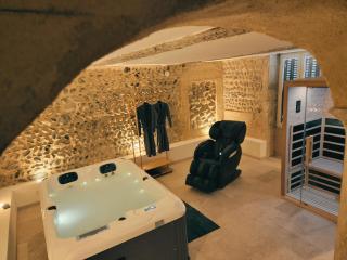 Love Room Valence - 9