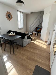 Appartement T1B place saint Anne - La Riche - 6