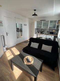 Appartement T1B place saint Anne - La Riche - 0