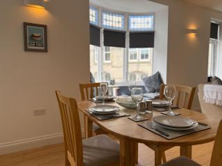 Modern Town Centre Flat - St Austell - 3
