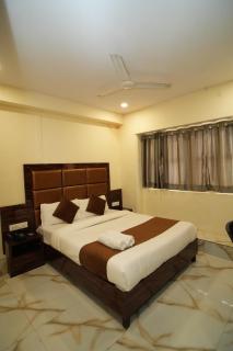 Hotel Rinza Residency - Mumbai - 9