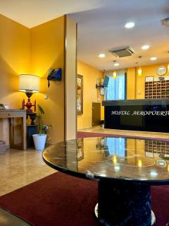 Hostal Aeropuerto - Madrid - 2