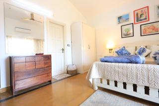 Villa Nazuri w Caretaker - 2