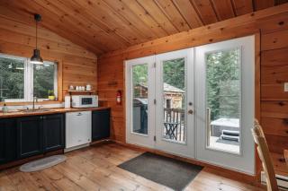 Le Fairytale - Enchanting Getaway with Spa & Sauna - Notre-Dame-de-la-Merci - 2