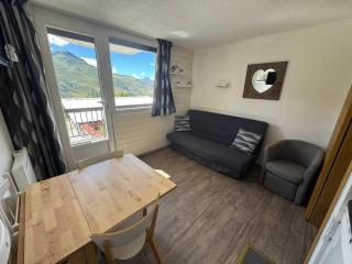 Charmant studio aux Ménuires, proche des pistes, équipé pour 3 personnes avec balcon nord-ouest - FR-1-452-173 - Les Menuires - 0