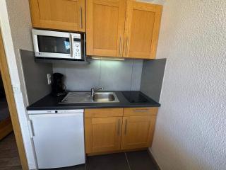 Charmant studio aux Ménuires, proche des pistes, équipé pour 3 personnes avec balcon nord-ouest - FR-1-452-173 - Les Menuires - 3