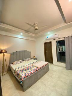 2 bedroom Family Apartment E-11 - 3