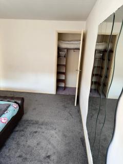 Large double walking distance to NewCross Hospital - Fallings Park - 1
