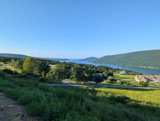 Minutes to Bristol Mountain, Wineries, Canandaigua - 7