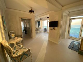 Luxury by WhiteTitanicBreeze - 2