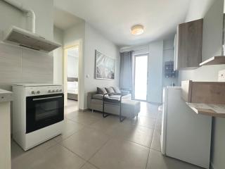 Minimal City Retreat in Western Athens - Athen - 8