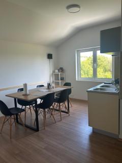 Apartment Kix - 2
