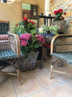 Maisonette on the beach with small garden - 2