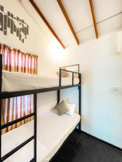 Dew Ceylon Hostel - Negombo - 6