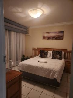 Umhlanga beach apartment 3 bedroom - 2