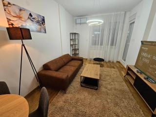 Liman 5 Riverside 109 with Free Private Parking - Novi Sad - 3