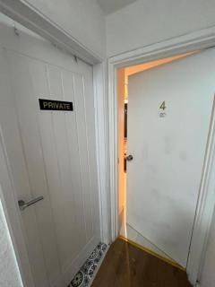 Spacious Room In a Flat Near Southmead Hospital - Bristol - 4