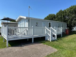 Your Seaside Escape at St Osyth Modern caravan with decking and wifi and parking Nr to Clacton on Sea - 0