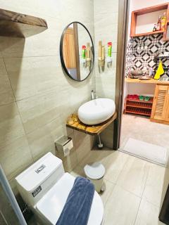 305MSNK Luxe Twin Studio I Balcony & Kitchen - 3