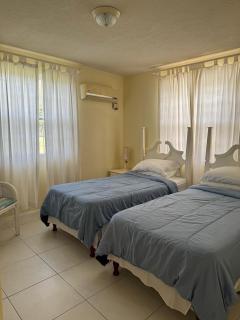 AnnJenn Apartments - Christ Church - 4