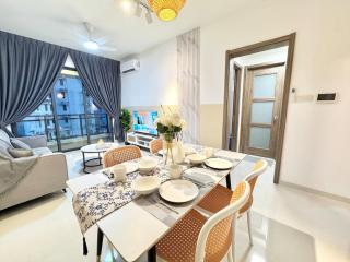 Regalia Forest City Gelang patah by LuXuCoCoon - Kampong Pok Kechil - 4