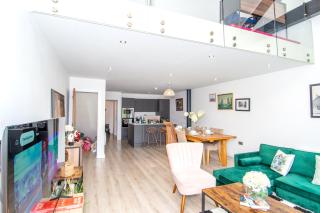 2BR Flat WiFi, Parking Contractors & Families - 7
