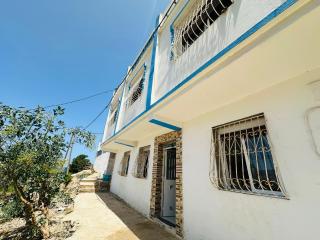 between sea and mountain, - 8