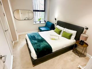 City Spacious Apartment - 9