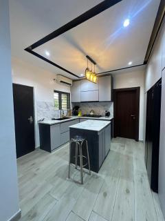 Alpha Luxury Residence - 2