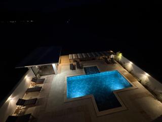 Harmony House - Adults Only - 2