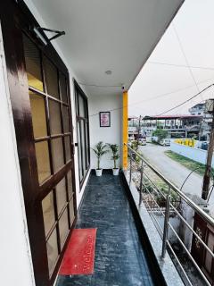 Bigbro-Air2 I Comfy & Independent - Dehradun - 2