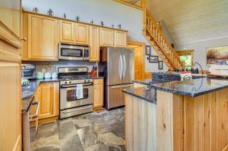 Ellijay Cabin with Hot Tub and Mountain Views - Ellijay - 1