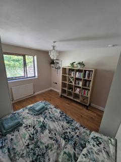 Anna's Place - 5