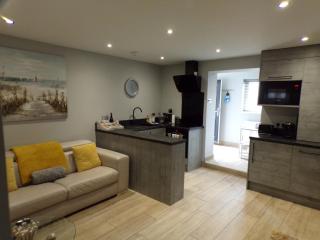 4 The Dome, Barton on sea - Where Comfort Meets the Coast - 8