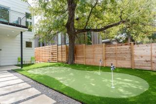 Stylish Eastside Getaway Yard Pool Firepit & Golf Nearby - Austin - 9