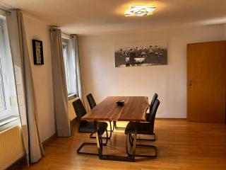 Drei Zimmer Appartment mit Küche & Bad - Weingarten - 2