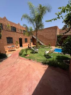 Évasion Douce avec jardin, terrasse et piscine privée - El Aggada - 9